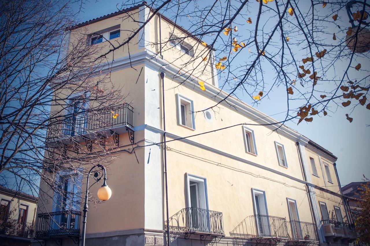 Bisos Bed and Breakfast Paulilatino Buitenkant foto